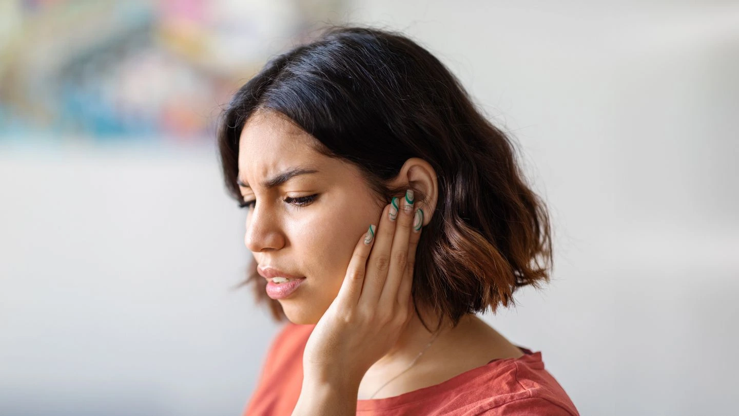 how to reduce ear pain from earbuds